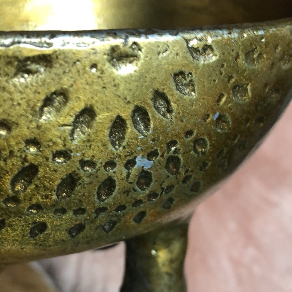 NWOT Anthropologie brass Ezzie elephant planter. Never used. Adorable!! - Picture 7 of 9